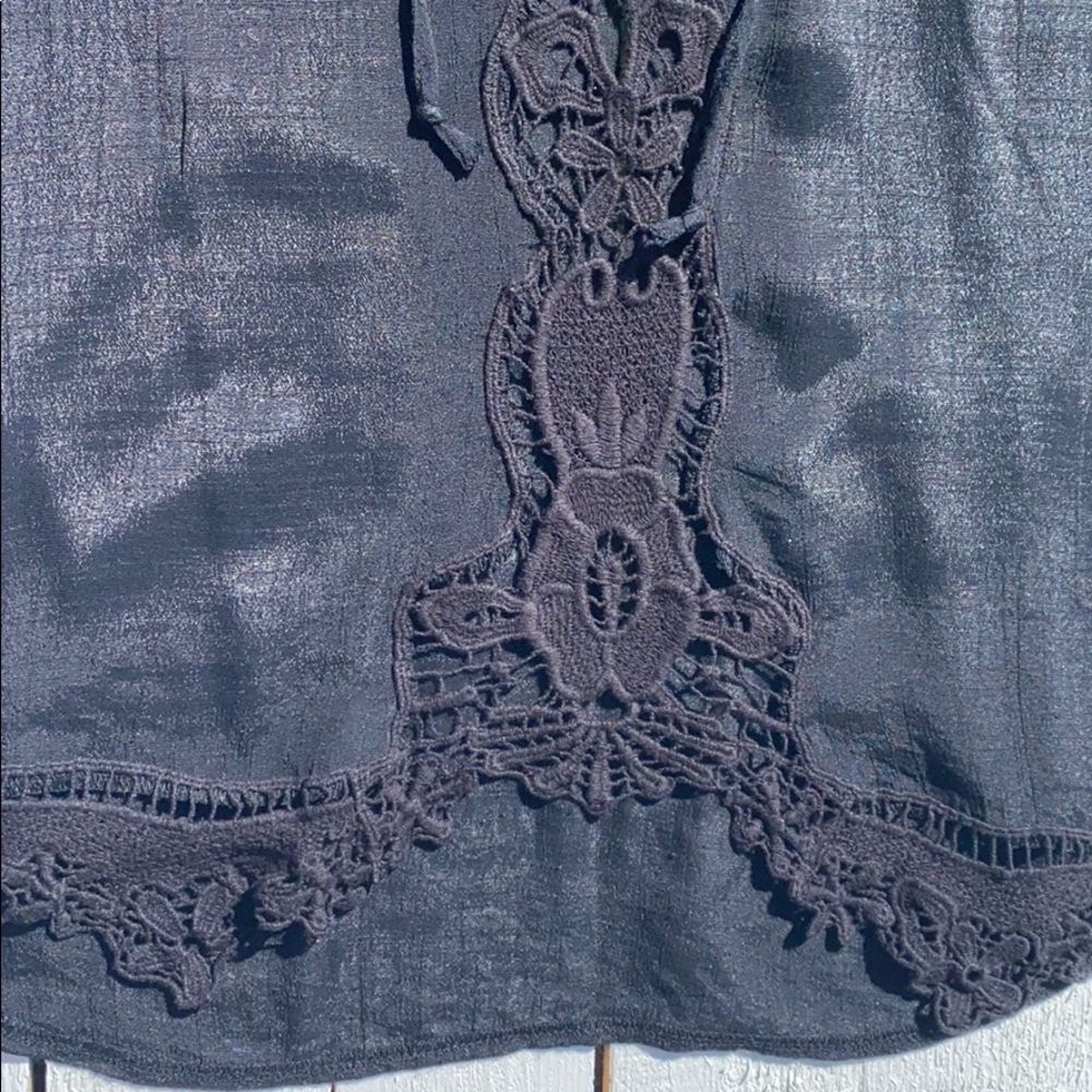 Vanity Blouse - Picture 5 of 7
